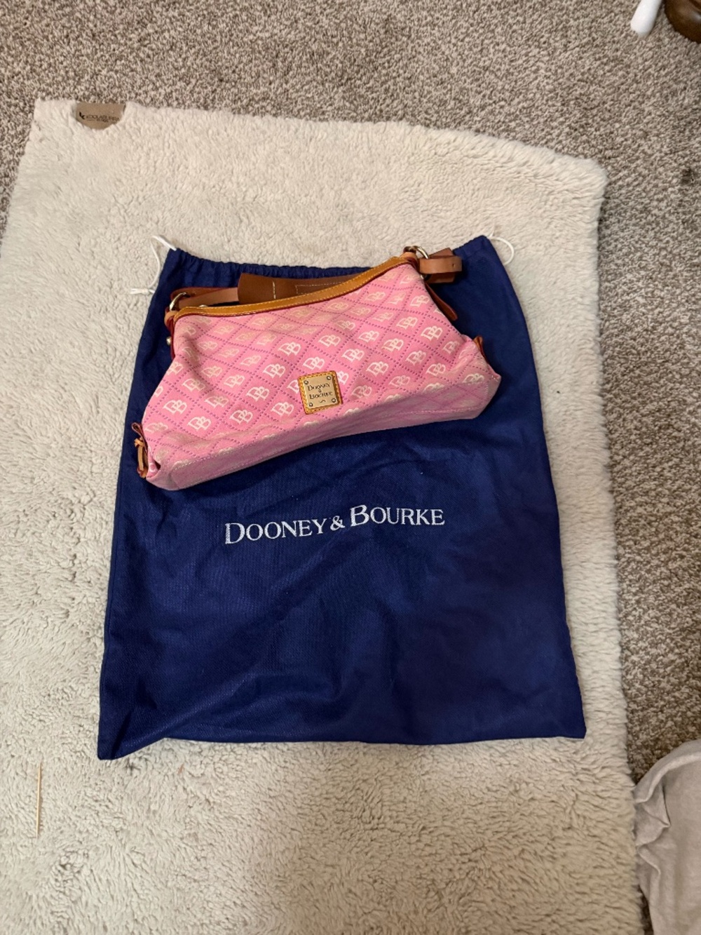 y2k pink looney and Bourke east/west shoulder bag